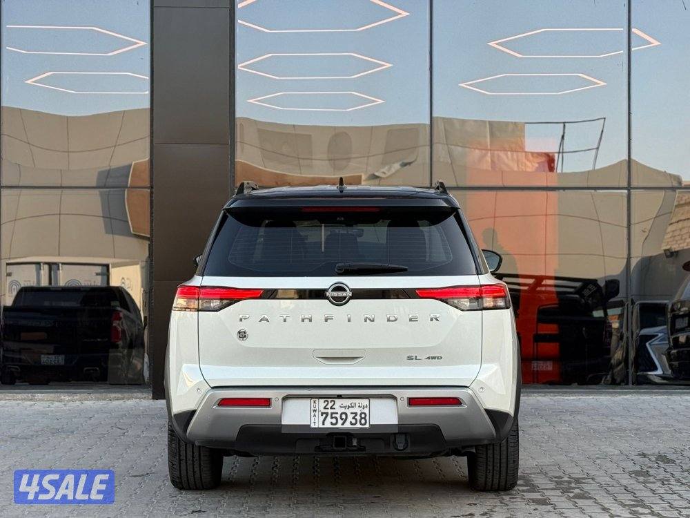 NISSAN PATHFINDER 4WD _ 2024 صبغ الوكالة5