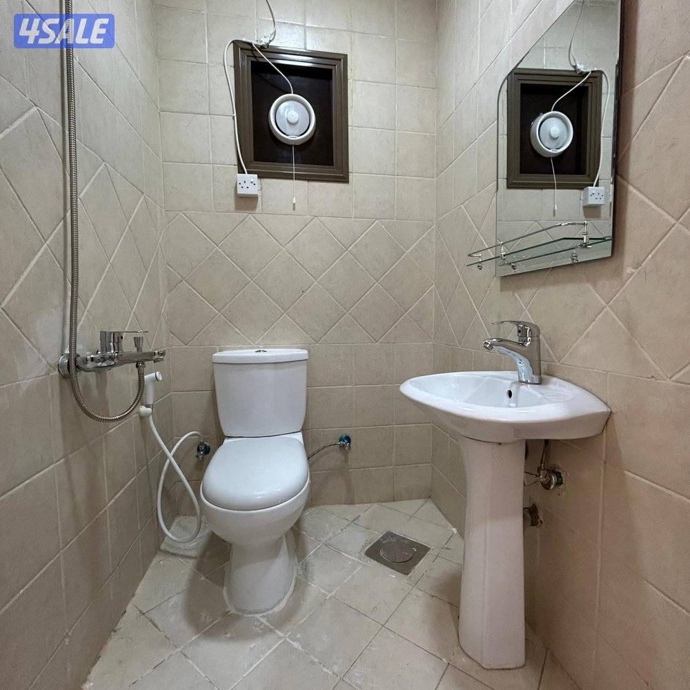 شقة مع شهر مجاني للإيجار في السالمية قطعة 65