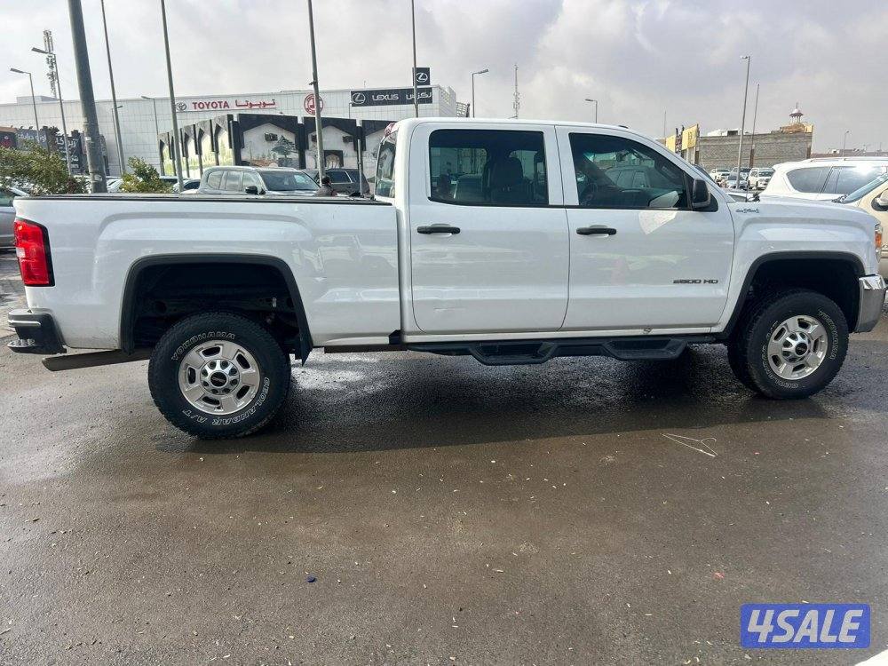 2500 HD  سيرا GMC  موديل 2018 ماشى 234.000 k.m وارد بهبهانى.2