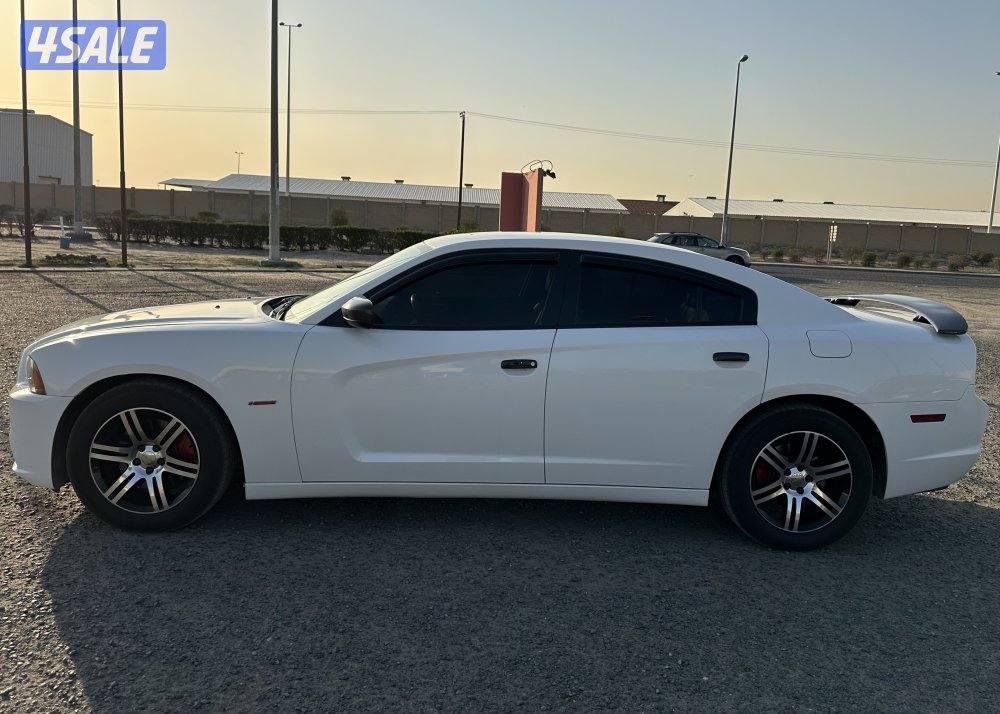 دودج تشارجر بحالة فوق الممتازة7