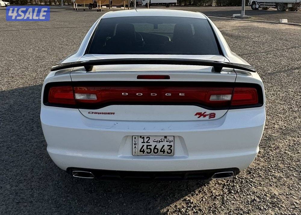 دودج تشارجر بحالة فوق الممتازة10