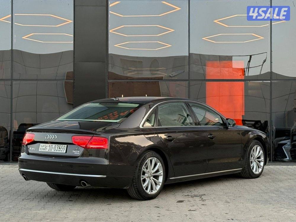 AUDI A8L 30T Quattro _2012 صبغ الوكالة4