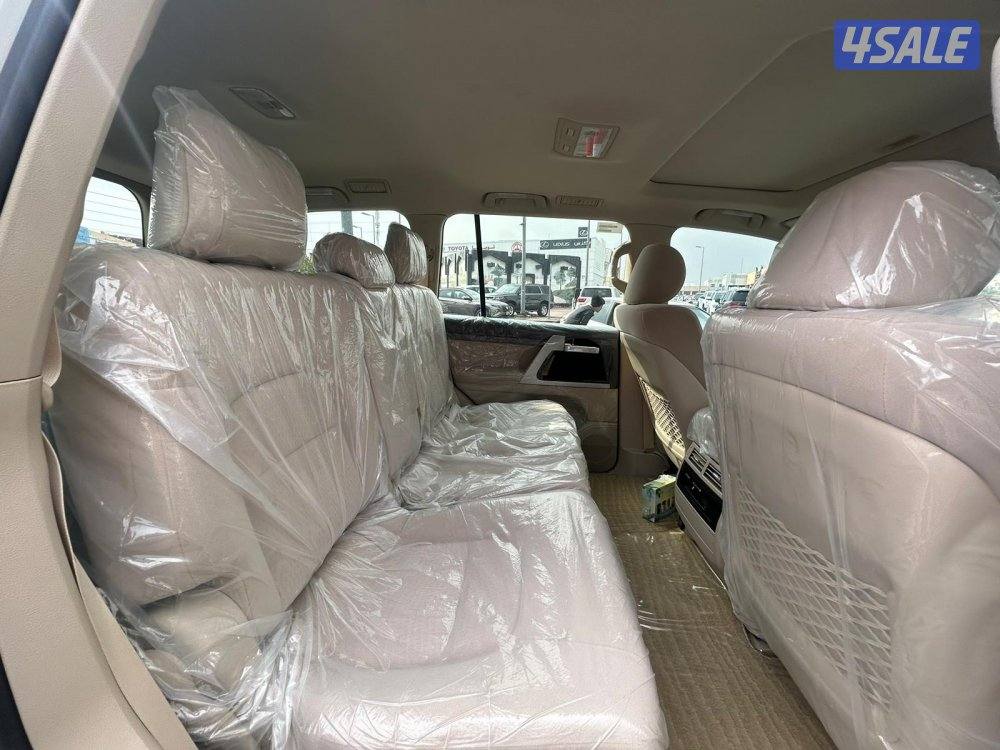 لاند كروزر GX.R-قراند تورينق .V8 موديل 2020 ماشى 15.000 k.m5