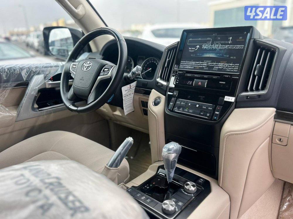 لاند كروزر GX.R-قراند تورينق .V8 موديل 2020 ماشى 15.000 k.m7