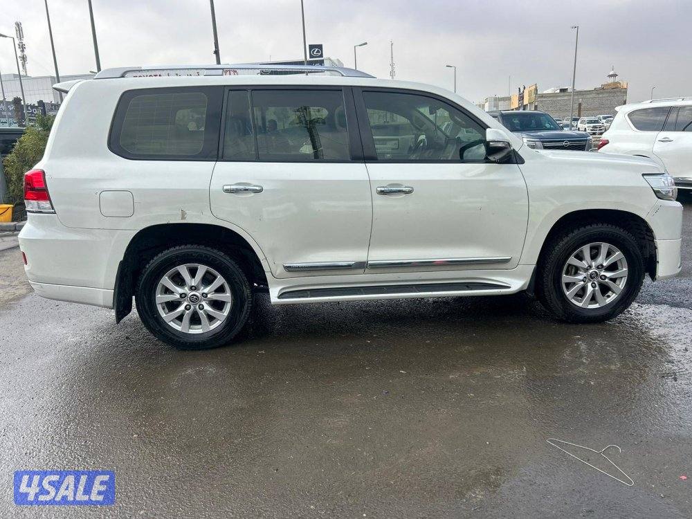 تويوتا لاند كروزر GX.R-V8 موديل 2018 ماشى 290.000 k.m واردالساير.3