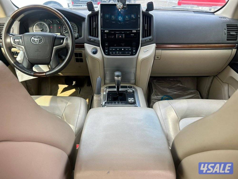 تويوتا لاند كروزر GX.R-V8 موديل 2018 ماشى 290.000 k.m واردالساير.7