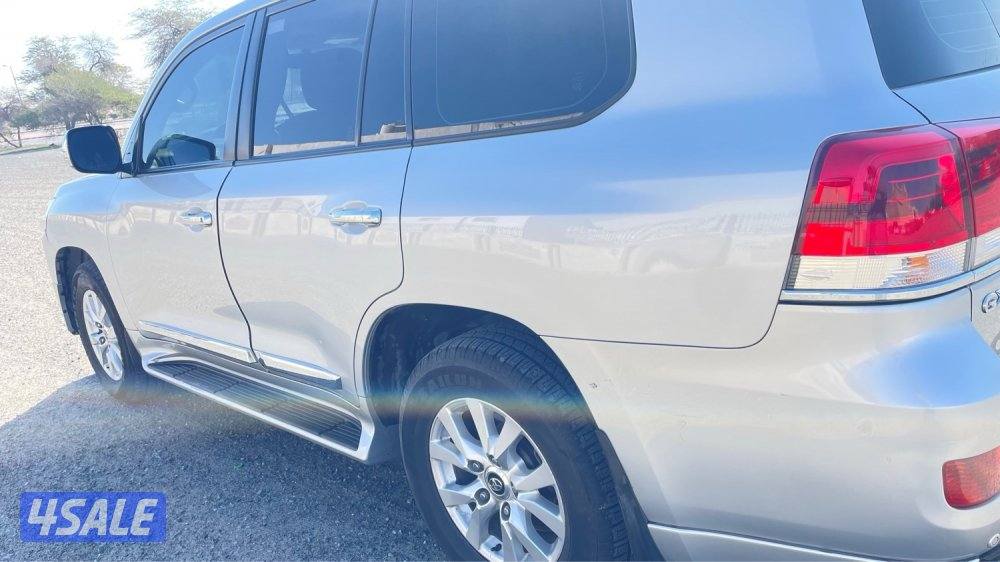 للبيع لاند كروز سرفس وكاله نظيف3