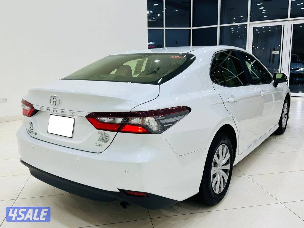 للبيع تويوتا كامري LE  2.5موديل 20242