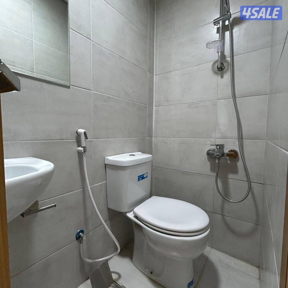 شقة نصف مفروشة اطلالة بحرية للايجار في دسمان6