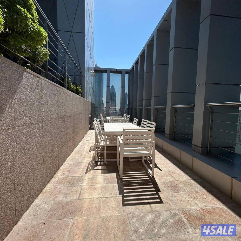 شقة نصف مفروشة اطلالة بحرية للايجار في دسمان12