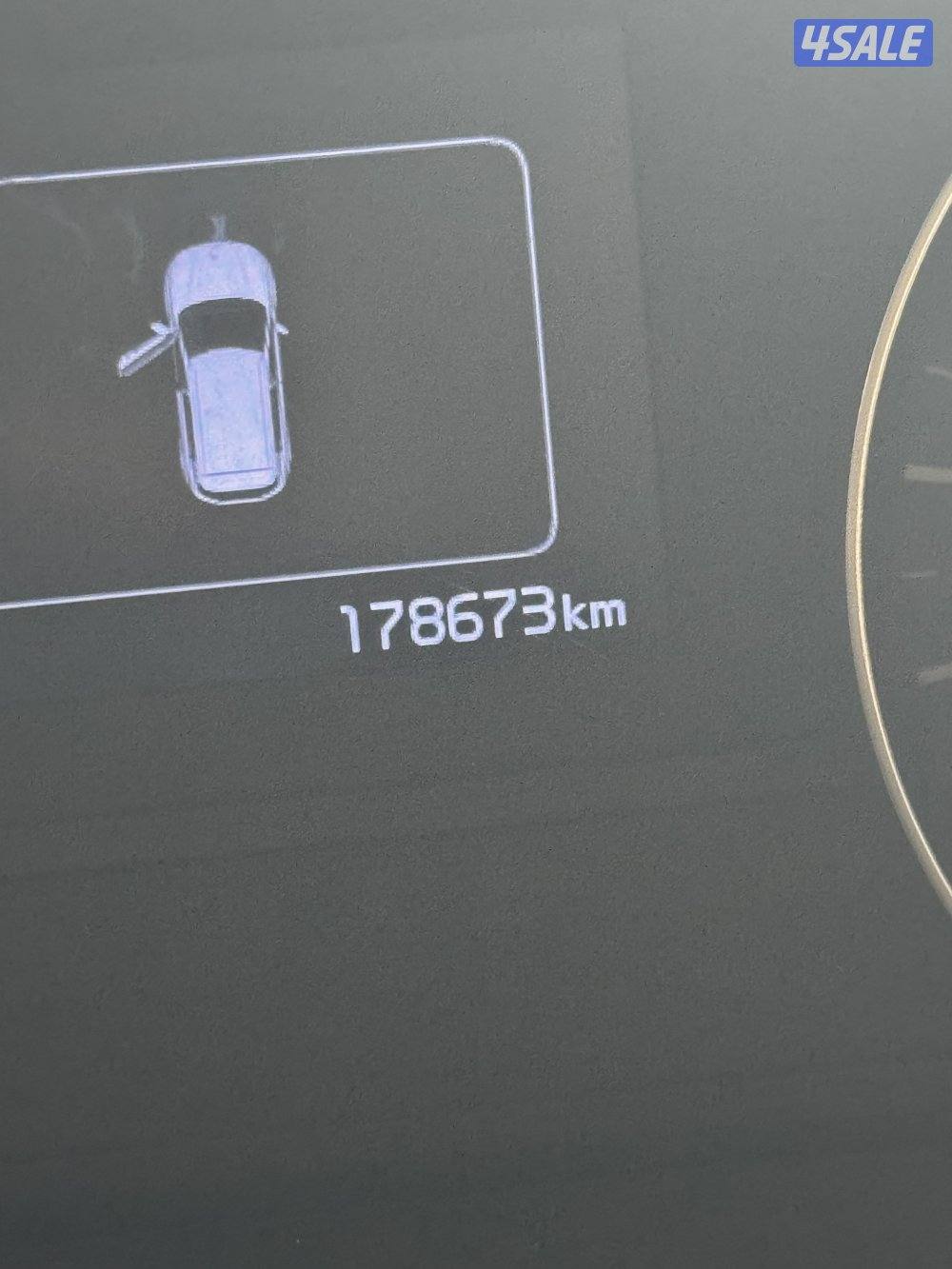 للبيع جيب كيا سبورتاج موديل 2017 ماشي187 صبغ الوكاله3