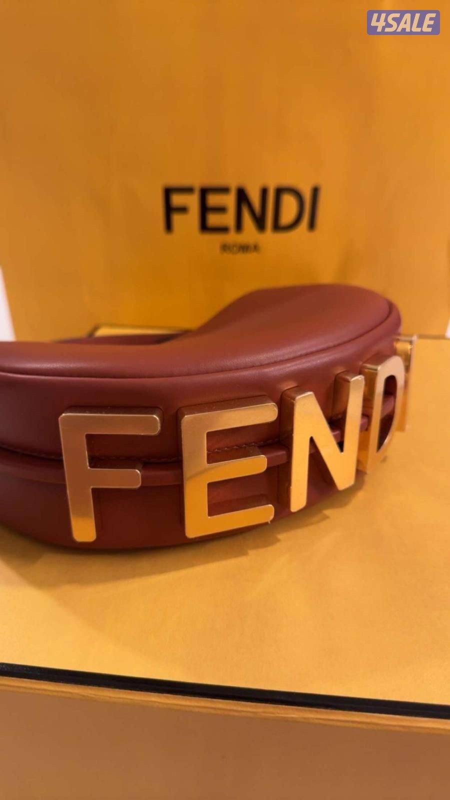 للبيع شنطه فندي اصليه جديده0