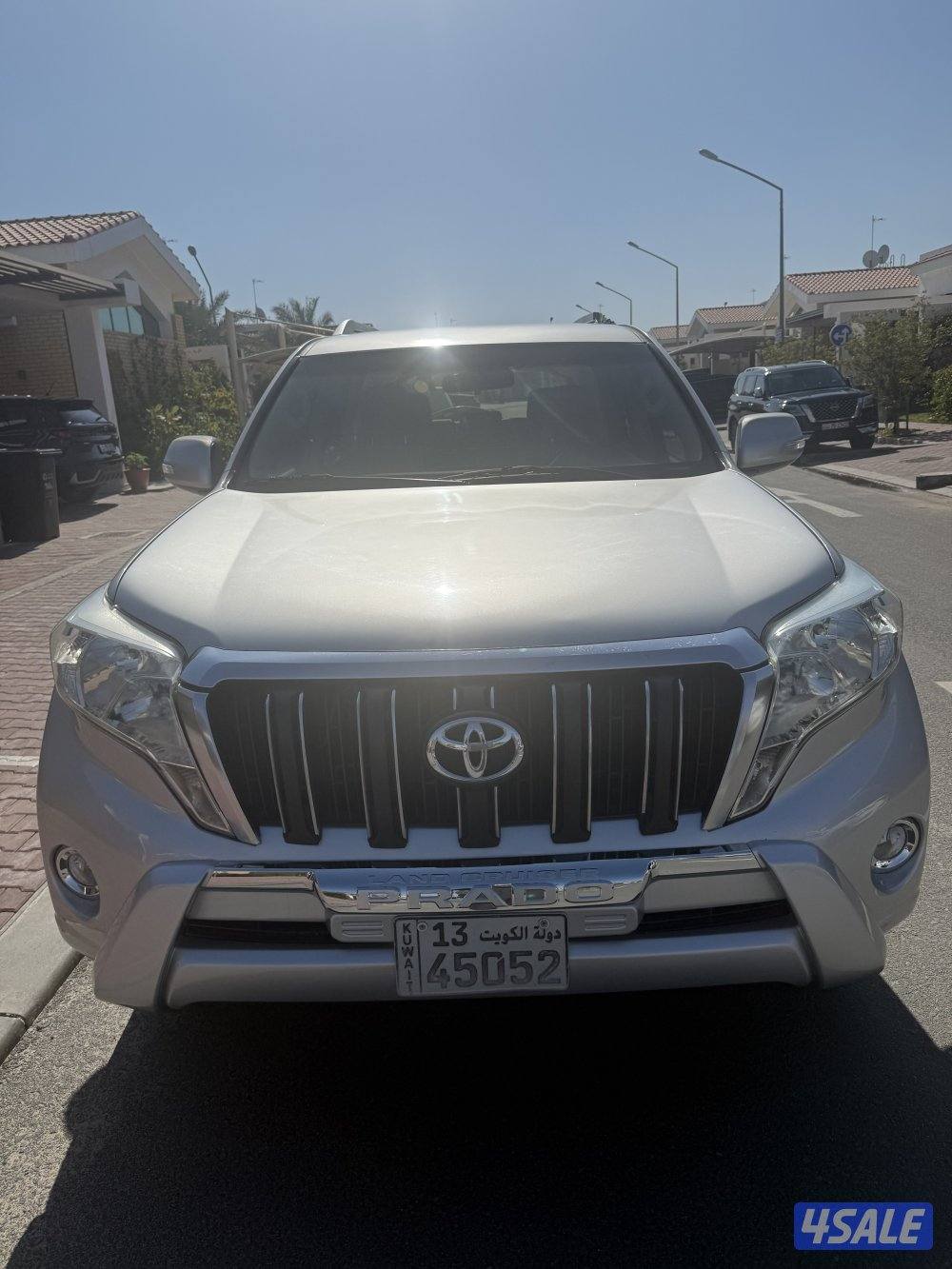 للبيع برادو موديل ٢٠١٥ ماشي ٢٣٨ فحص مكينه قير شاصي0