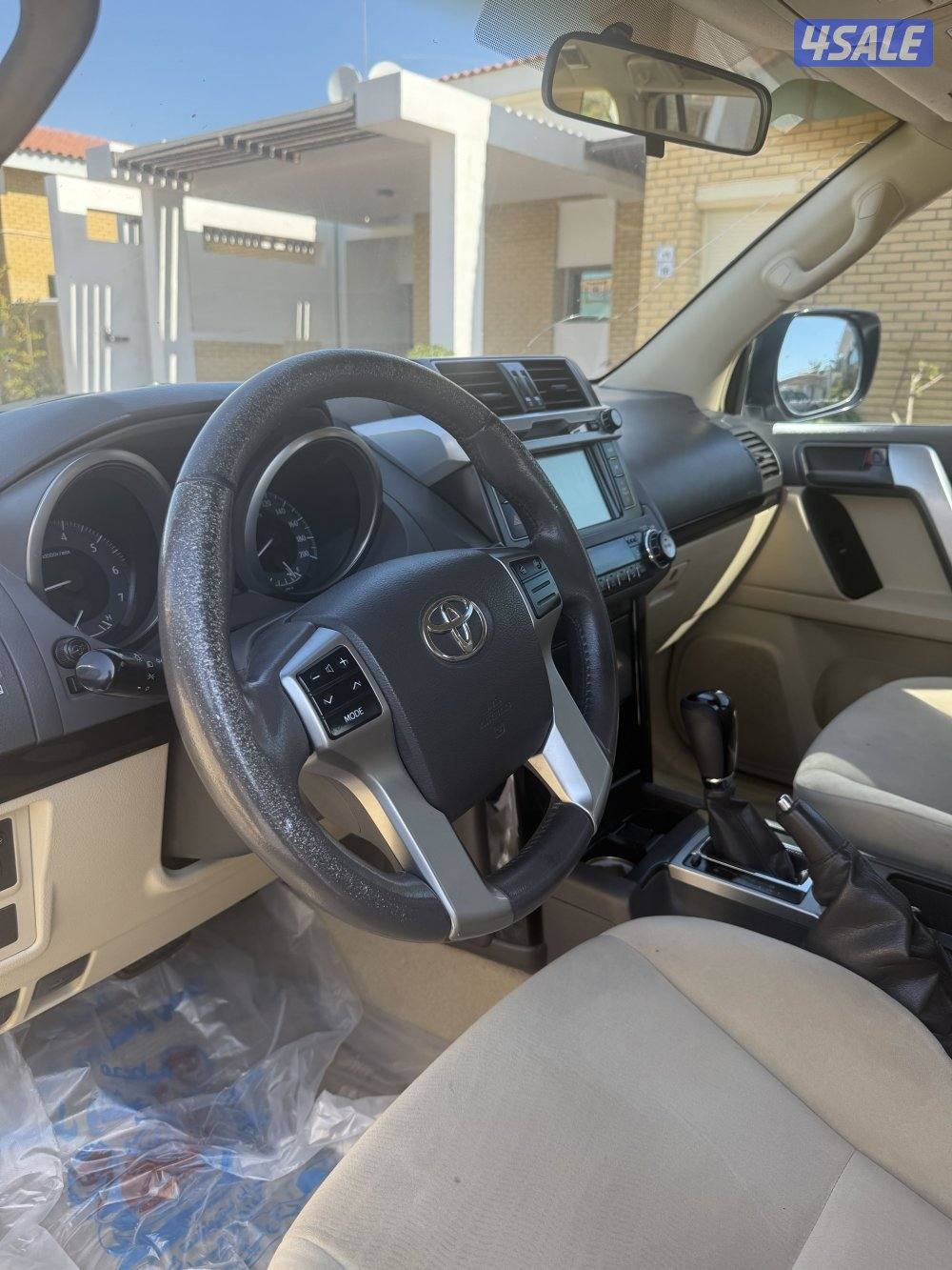 للبيع برادو موديل ٢٠١٥ ماشي ٢٣٨ فحص مكينه قير شاصي4