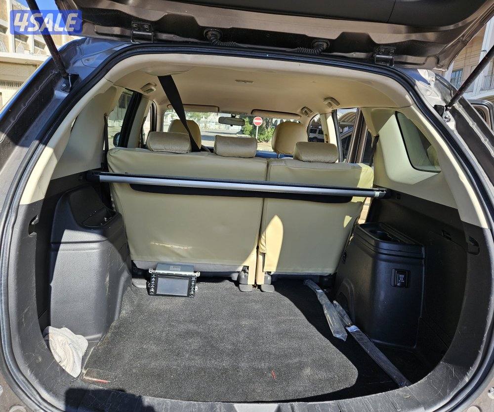 Mitsubishi Outlander (2019) in very good condition.5