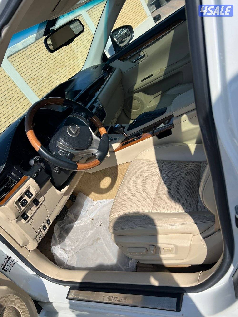 لكزز ES250 شرط فحص عداد4