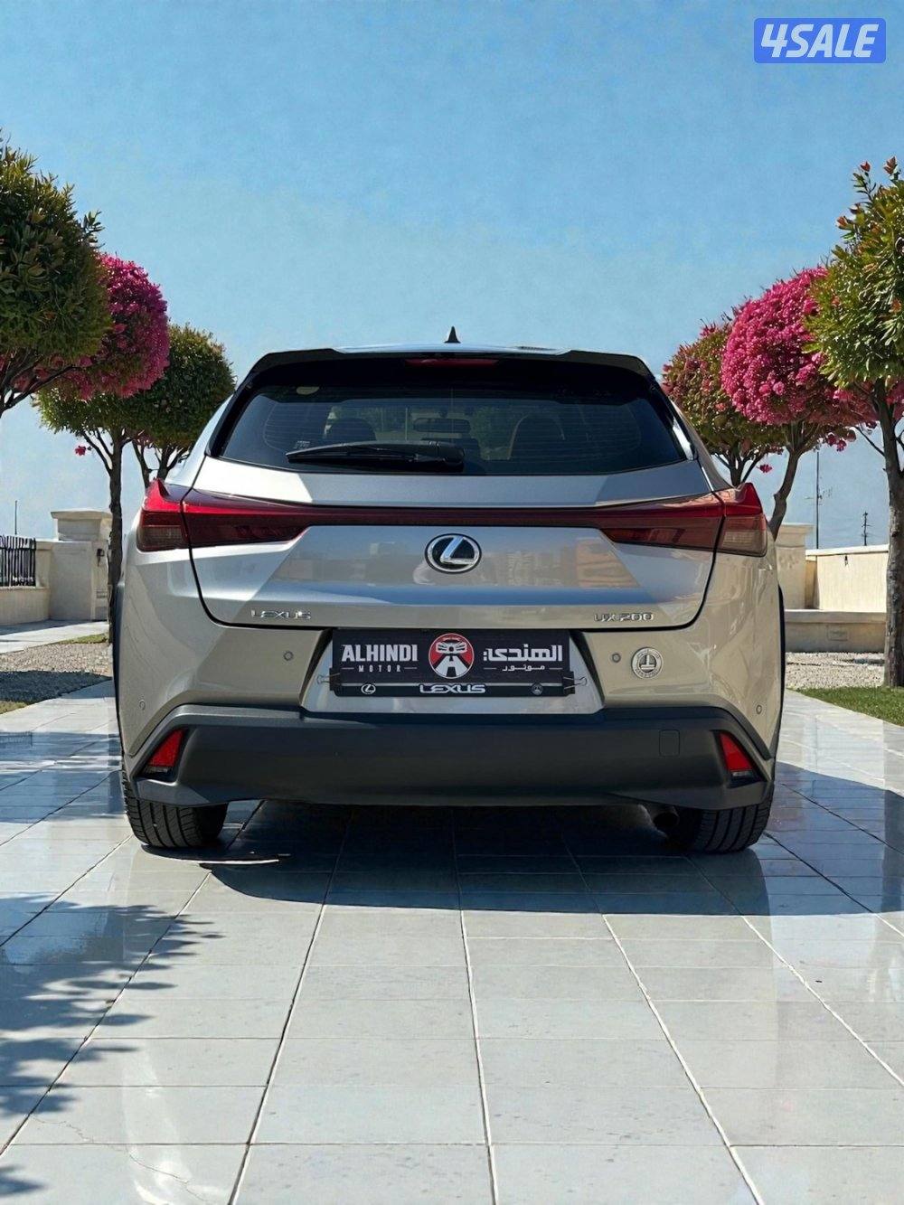 📍لكزس UX200 - م٢٠٢٣ - عداد ٣٥ الف - صبغ وكالة - وارد الساير 📍6