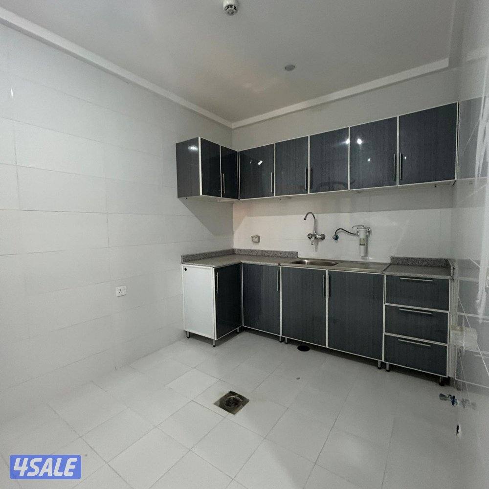 شقة إطلالة بحرية أول ساكن للإيجار في السالمية قطعة 53