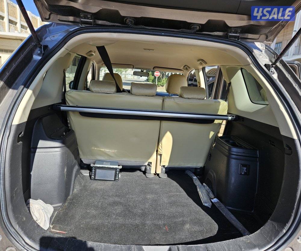 Mitsubishi Outlander (2019) in very good condition.7