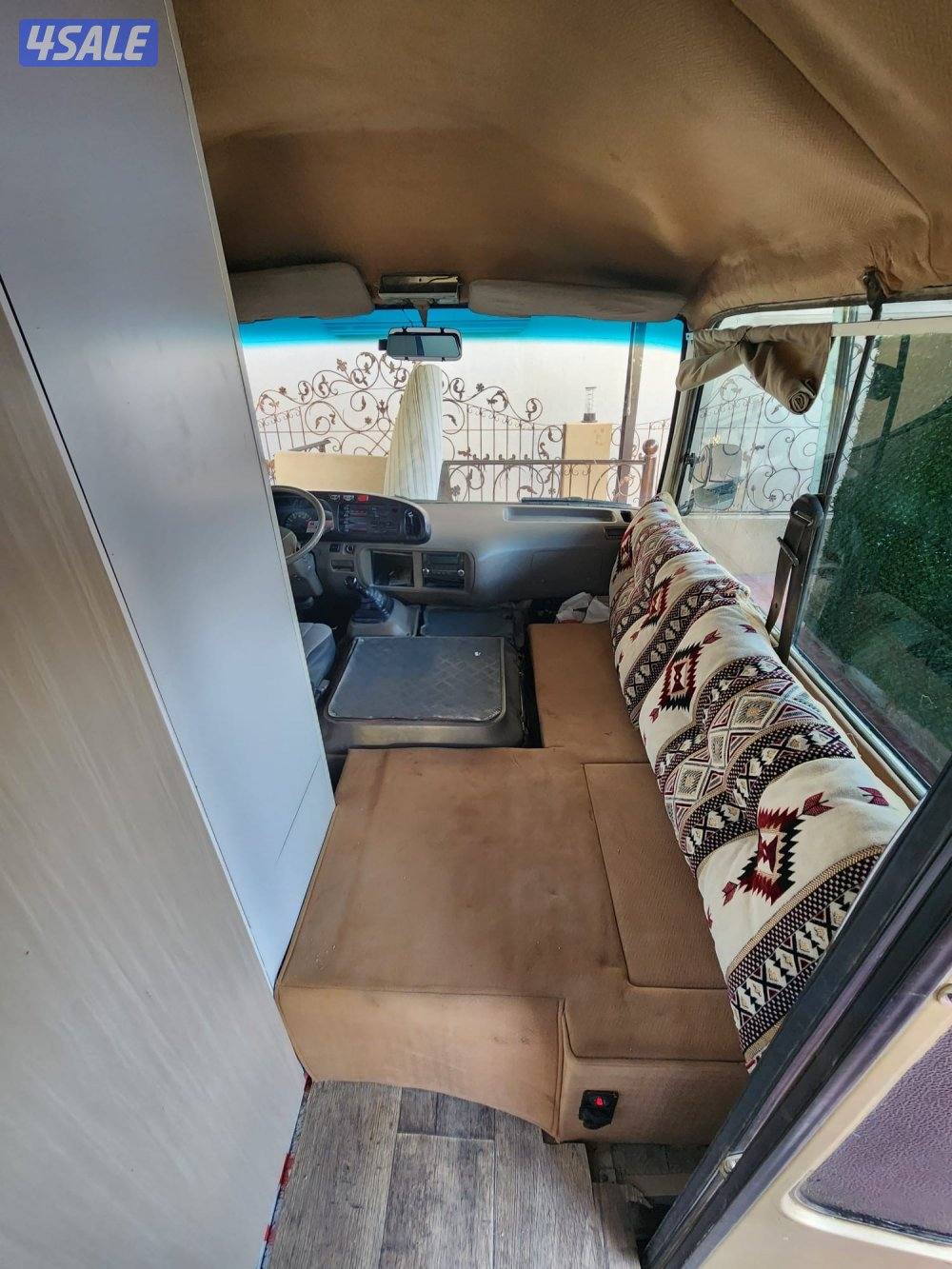 باص تويوتا موديل  20000