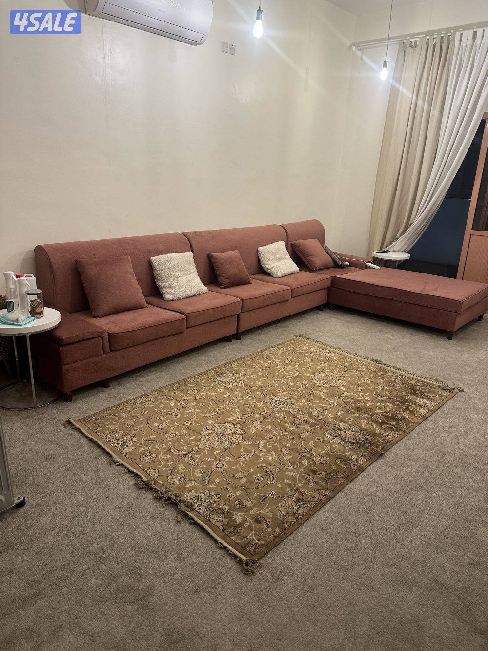 للبيع كنب شبه جديد0