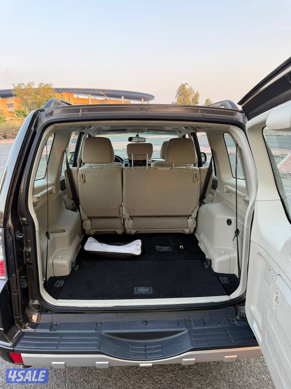 باجيرو 2022 فل اوبشن فتحه وثلاجه وخريطه ماشي 100 الف سيرفيس منتظم6