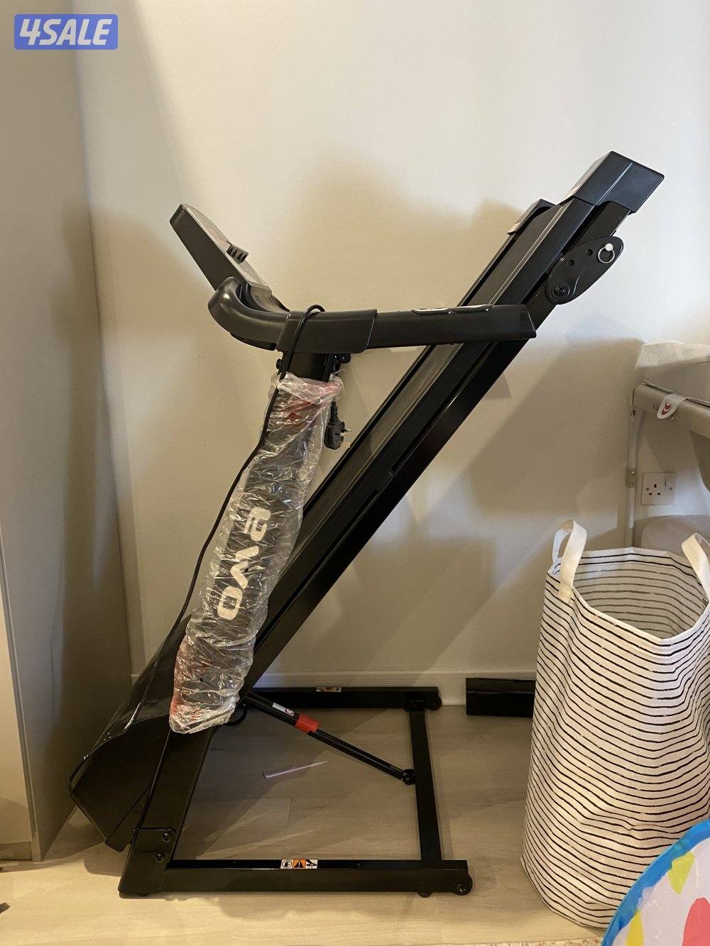 للبيع جهاز مشي جديد اصلي0