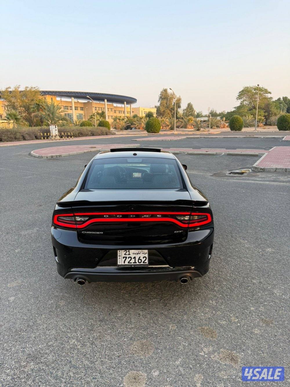 شارجر GT موديل 2022 بحاله الوكالة 6 سلندر اعلى درجه عداد80 الف فقط4