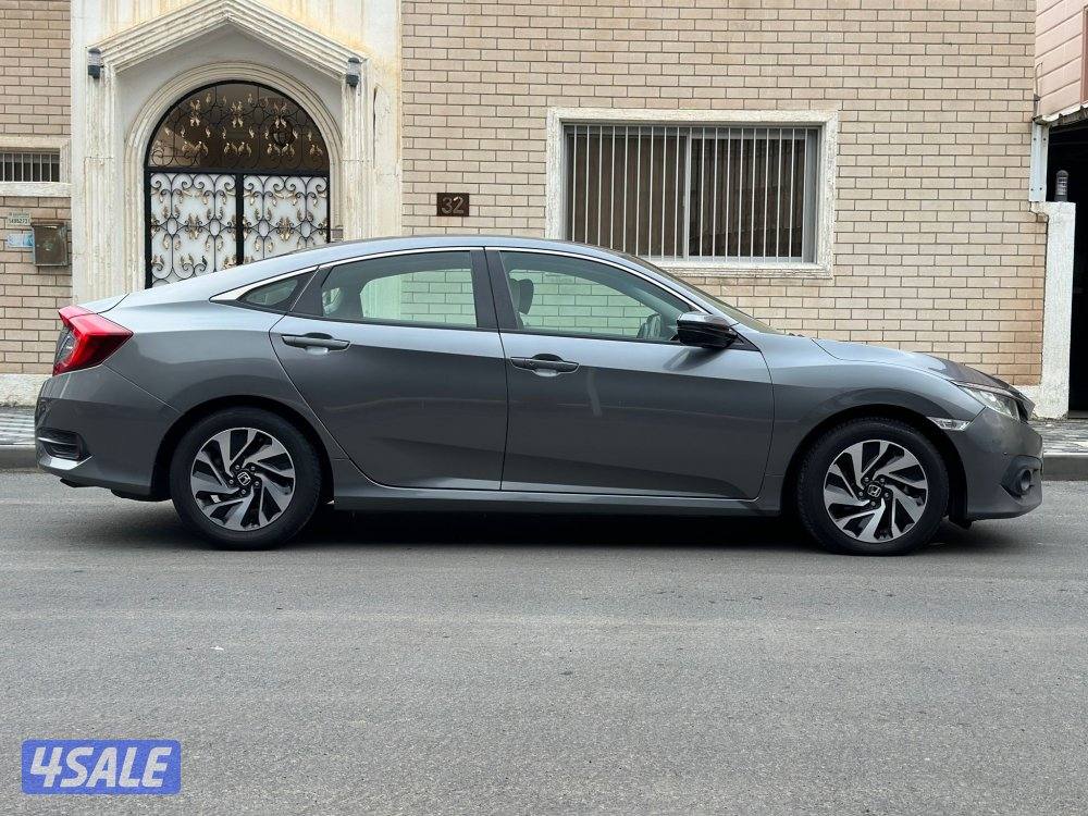 للبيع هوندا سيفك 2017-ممشى مميز 40 الف3