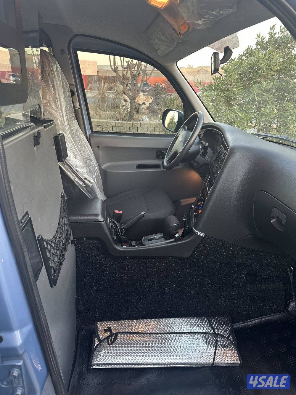 للبيع THE LONDON TAXI4 موديل 2011 وارد الزياني كامل المواصفات ماشي 196