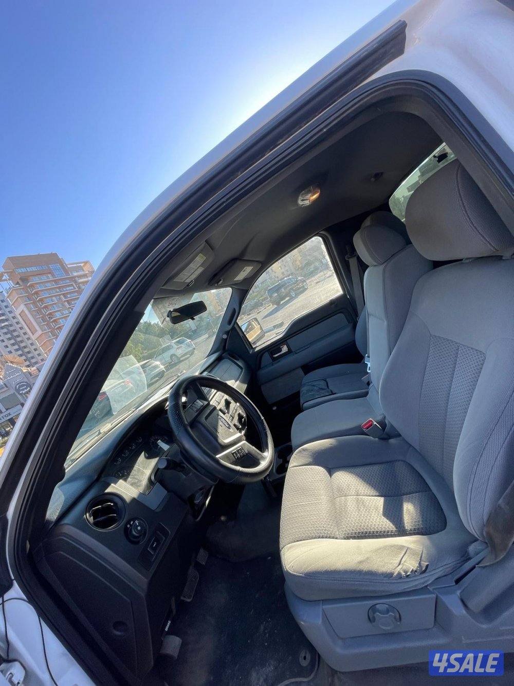 للبيع وانيت فورد F1502