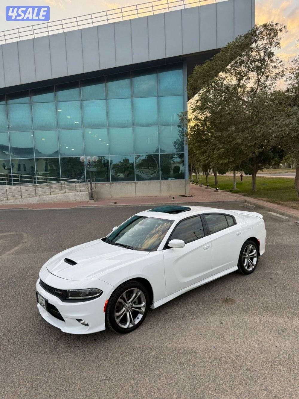 شارجر GT موديل 2022 بحاله الوكالة 6 سلندر اعلى درجه عداد60 الف فقط5