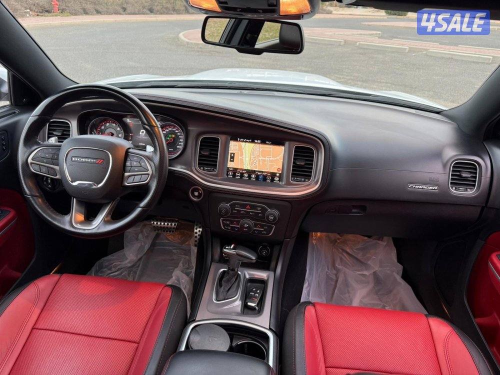 شارجر GT موديل 2022 بحاله الوكالة 6 سلندر اعلى درجه عداد60 الف فقط11