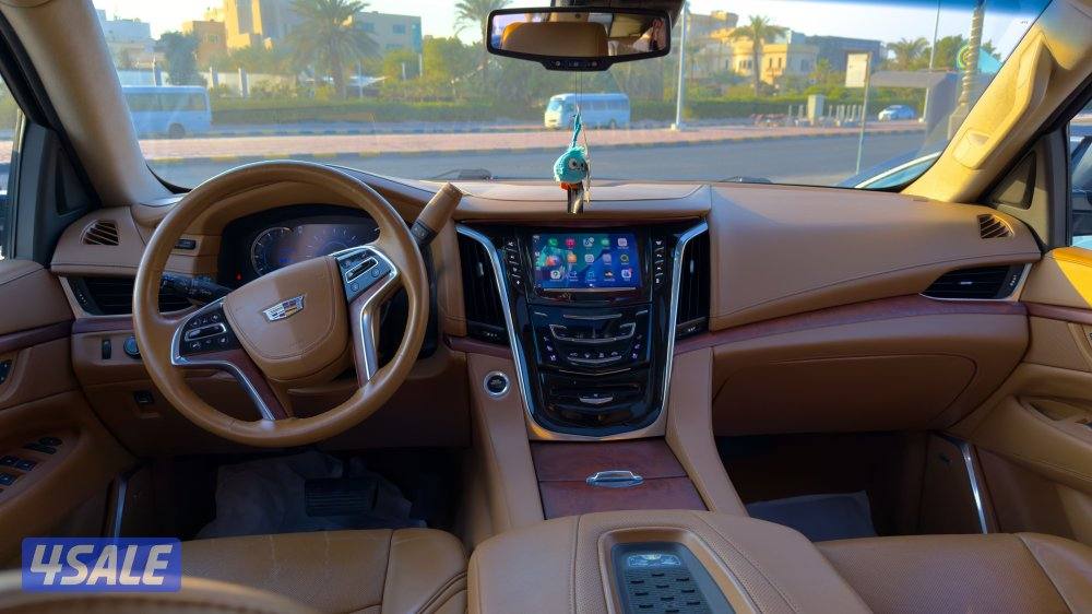 كاديلاك اسكاليد بلاتينيوم موديل 2016 نضيف جدا وارد امريكا5