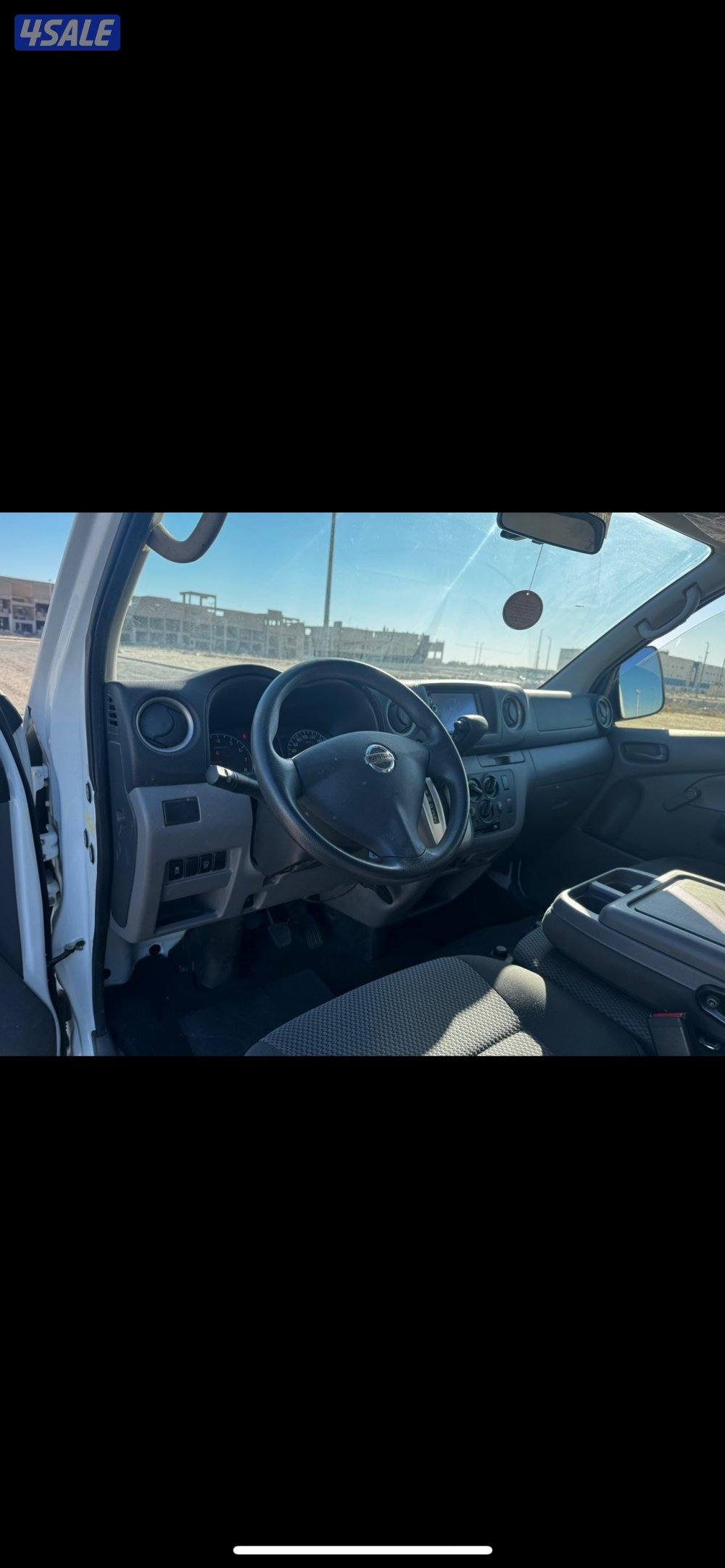 للبيع باص نيسان قير تماتيك 20208