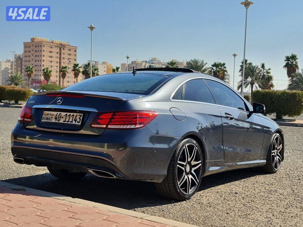 مرسيدس E250 كوبيه ماشي ٧٣ الف فقط صبغ الوكالة4