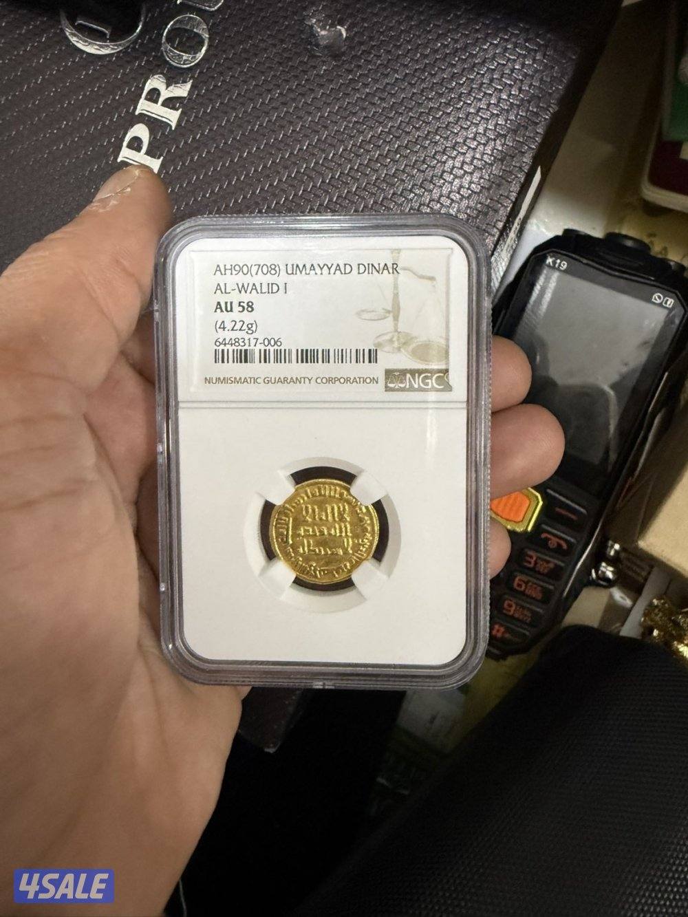 للبيع دينار ذهبي من الدولة الاموية0