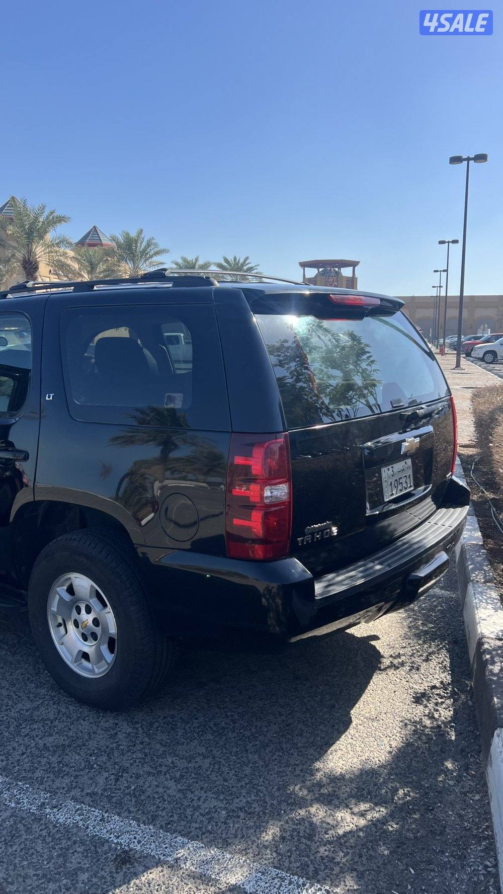 للبيع شفر تاهو 2011 LT اسود2