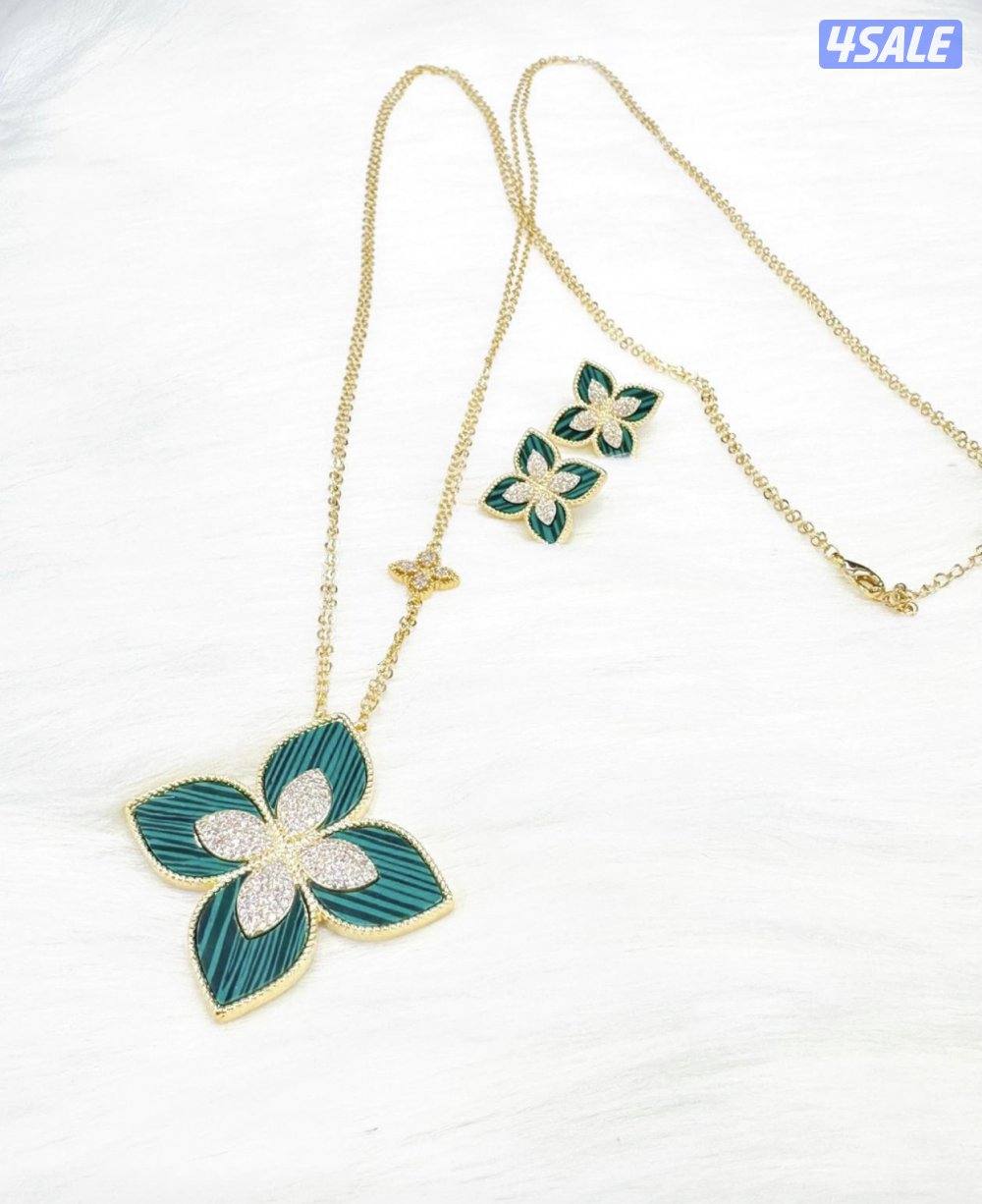 لبيع الساعات والاكسسوار شي مرتب2