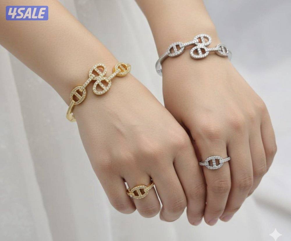 لبيع الساعات والاكسسوار شي مرتب3