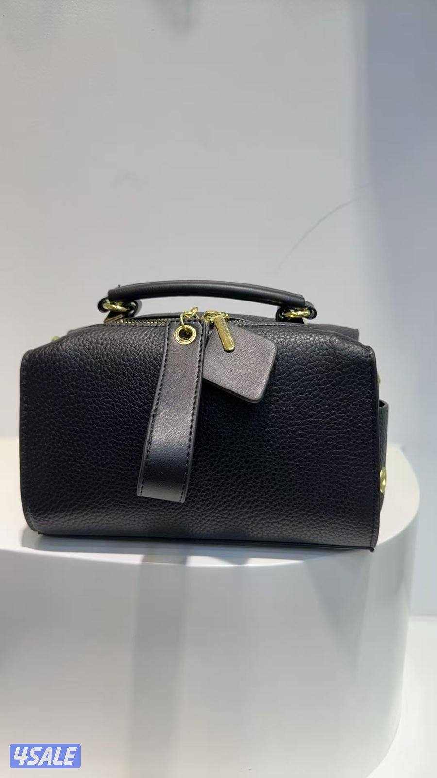 لبيع الساعات والاكسسوار شي مرتب8