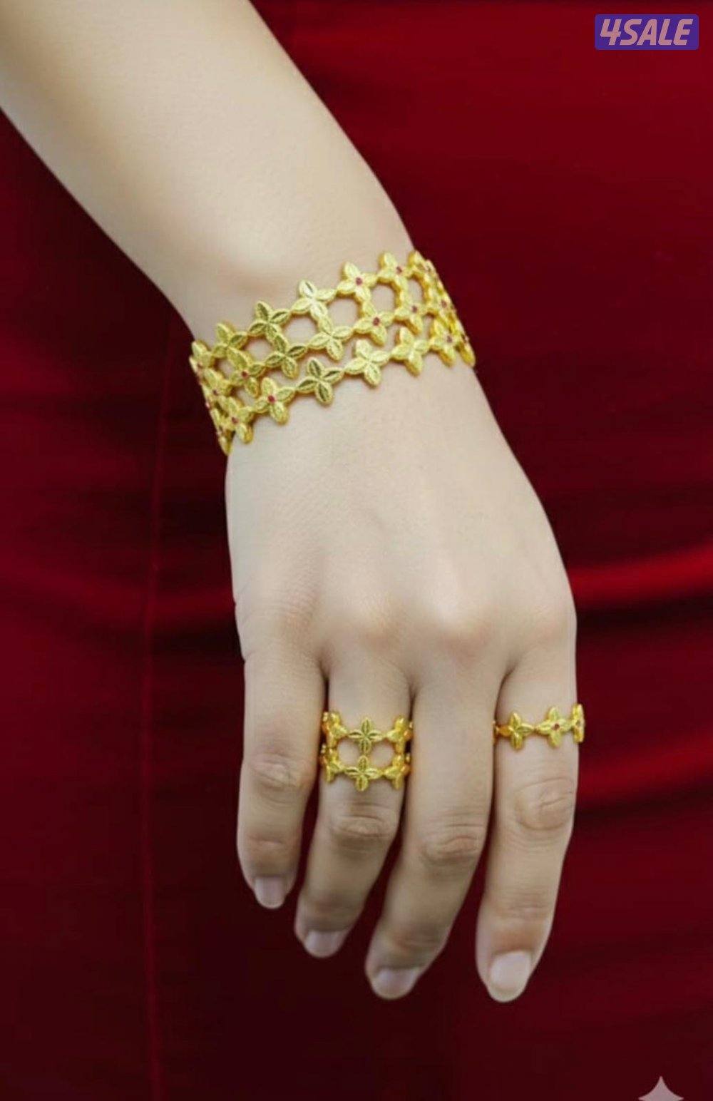 لبيع الساعات والاكسسوار شي مرتب10