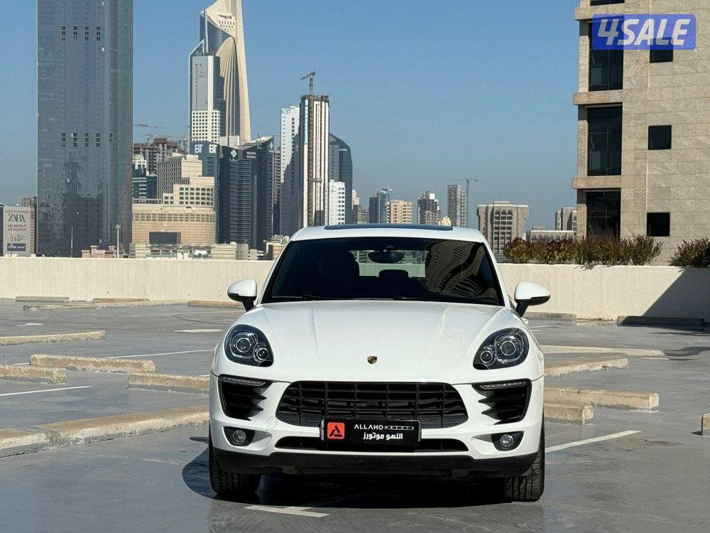 بورشهMACCAN موديل2018 عداد88الف وارد بهبهاني سيرفس منتظم3