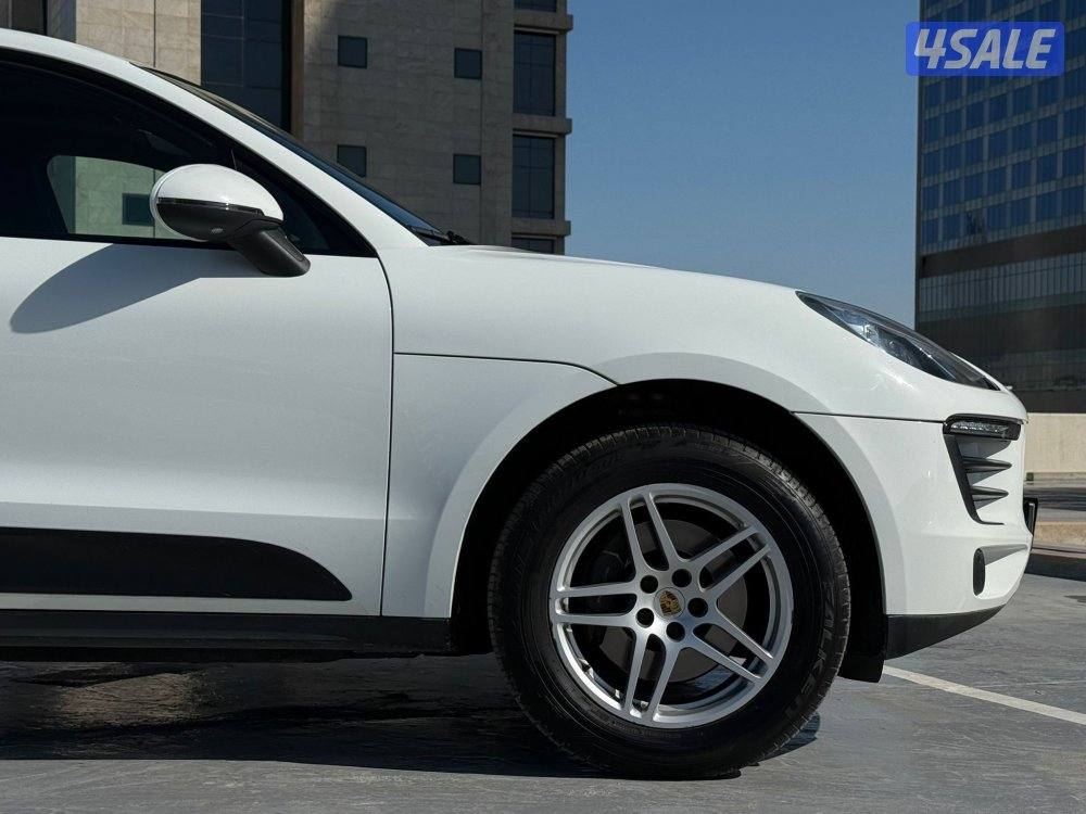 بورشهMACCAN موديل2018 عداد88الف وارد بهبهاني سيرفس منتظم5