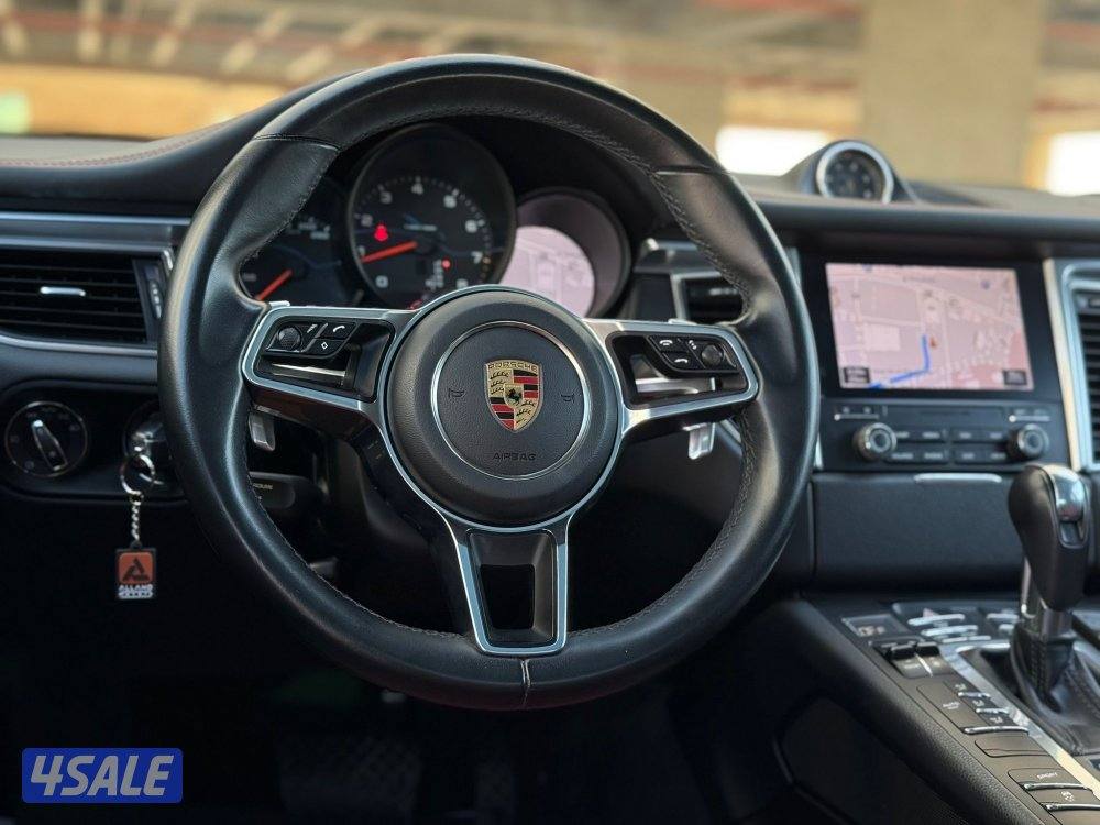 بورشهMACCAN موديل2018 عداد88الف وارد بهبهاني سيرفس منتظم6