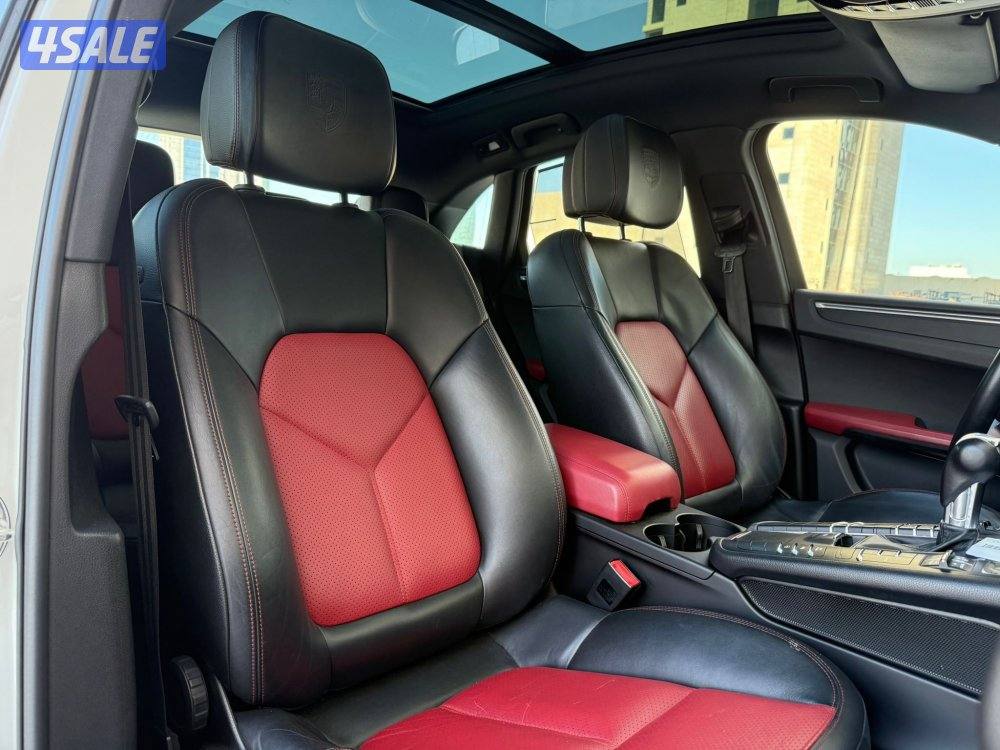 بورشهMACCAN موديل2018 عداد88الف وارد بهبهاني سيرفس منتظم9