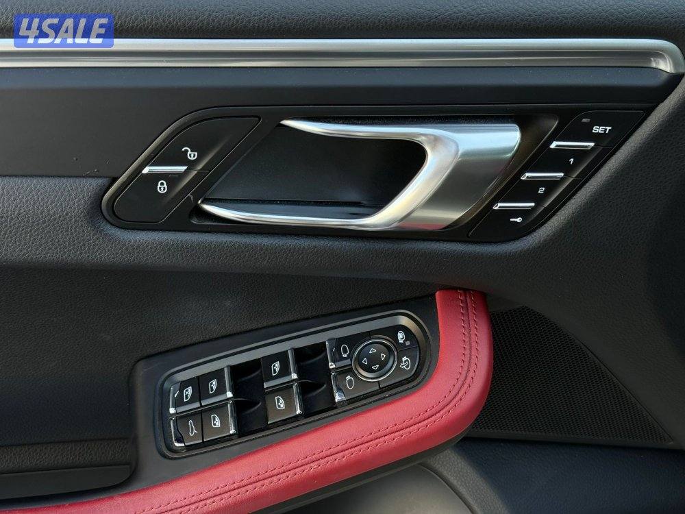 بورشهMACCAN موديل2018 عداد88الف وارد بهبهاني سيرفس منتظم11