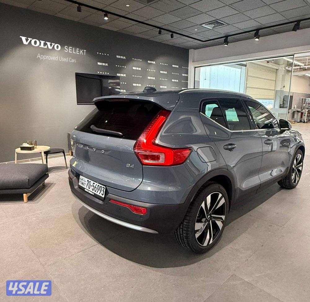 للبيع XC40 20232