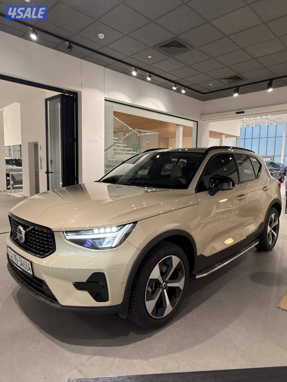 للبيع XC40 20251