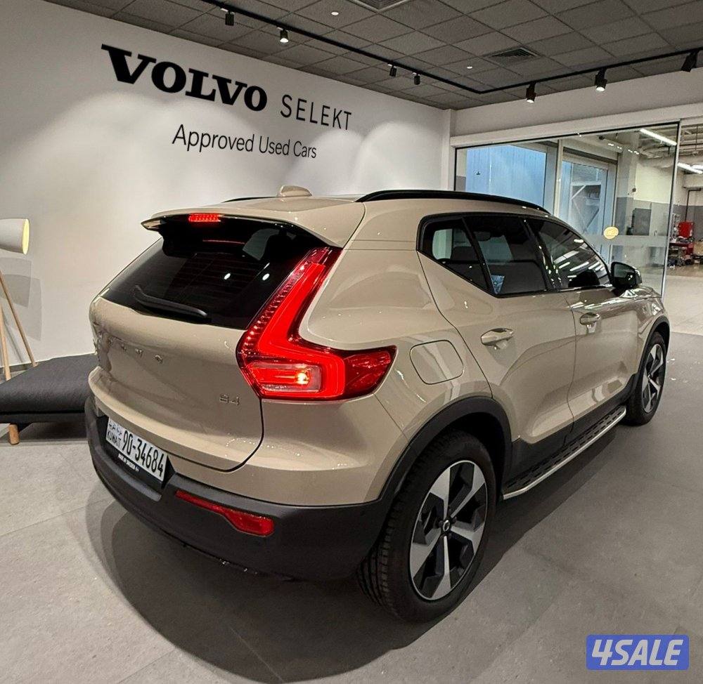 للبيع XC40 20252